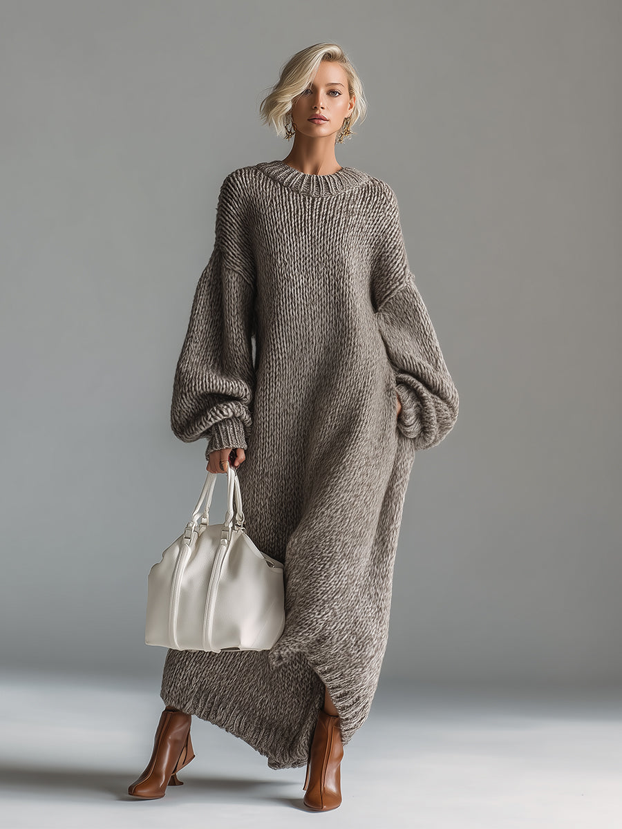 Nadia Oversized Strikkjole Dame – Lang Maxi med Rund Hals