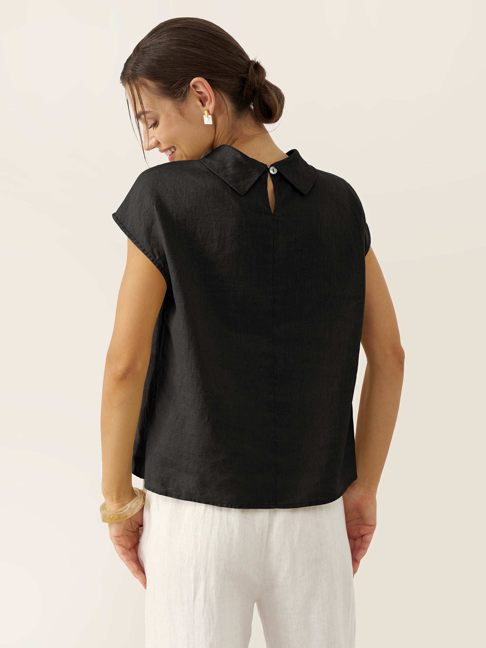 Yvonne Hørtop Dame – Cap Sleeve med Blød Kravefold i 100% Hør