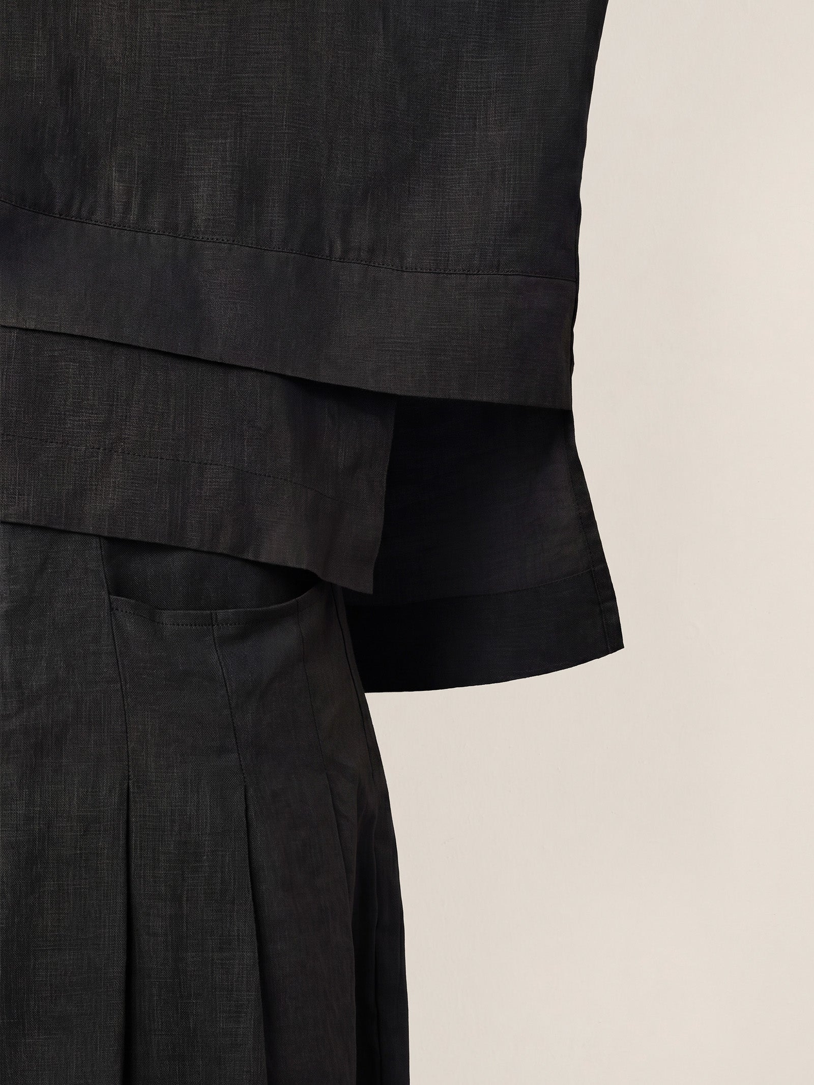 Viola Hørtop Dame – Drop Shoulder med Asymmetrisk Lag-kant