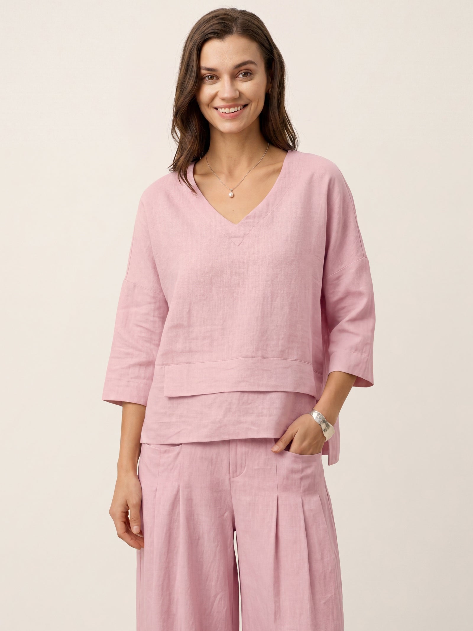 Viola Hørtop Dame – Drop Shoulder med Asymmetrisk Lag-kant