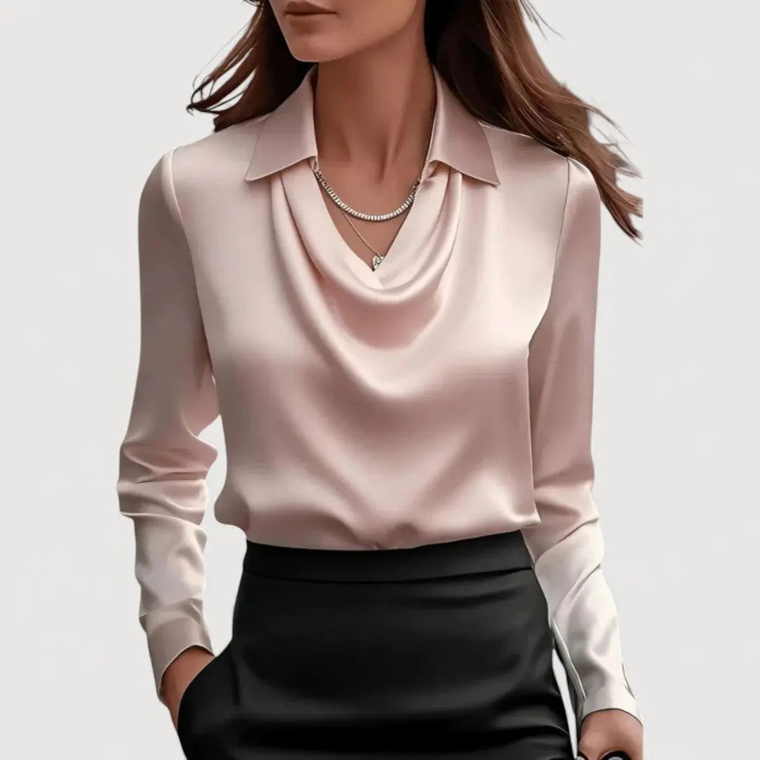 Sofie Satin Bluse | Elegant Bluse med Draperet Hals og Løs Pasform | Komfortabel Top til Arbejde og Fest 6