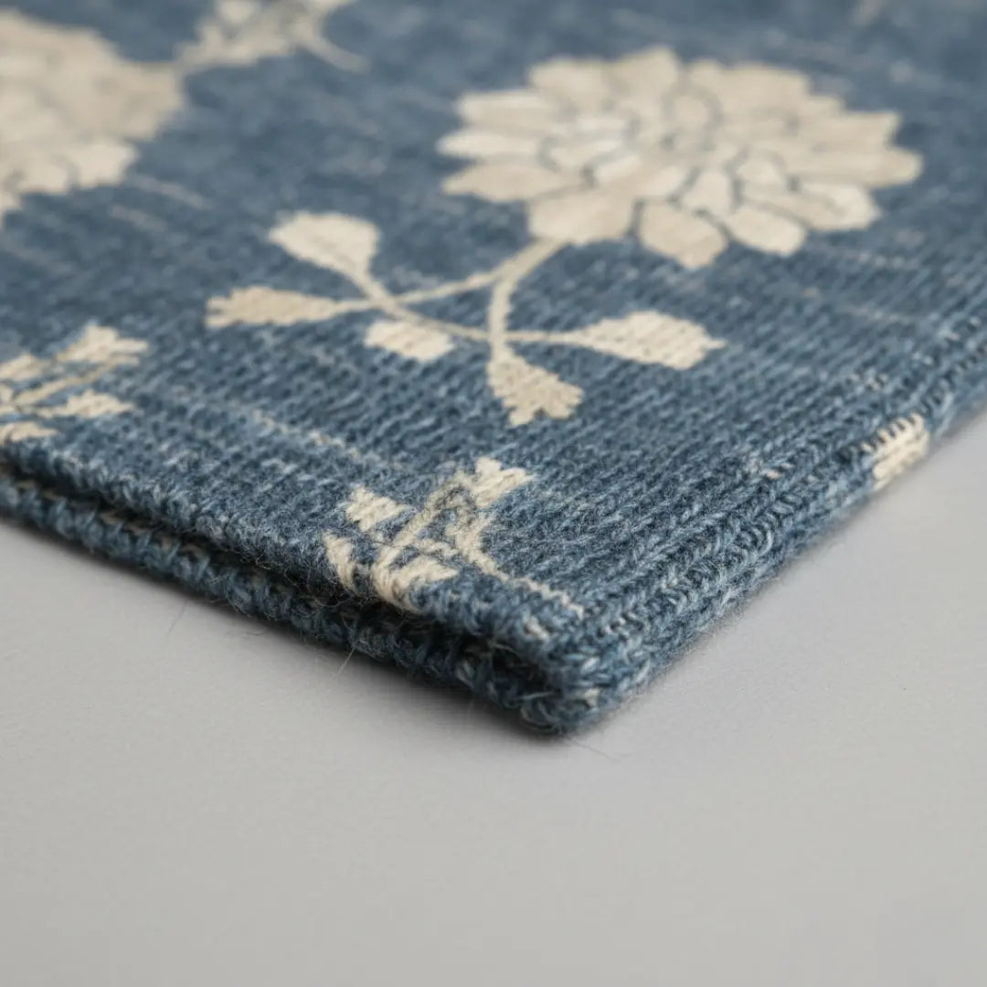 Sofia | Sweater Dame – Multifarvet Strik, Rullekrave & Blød Komfort