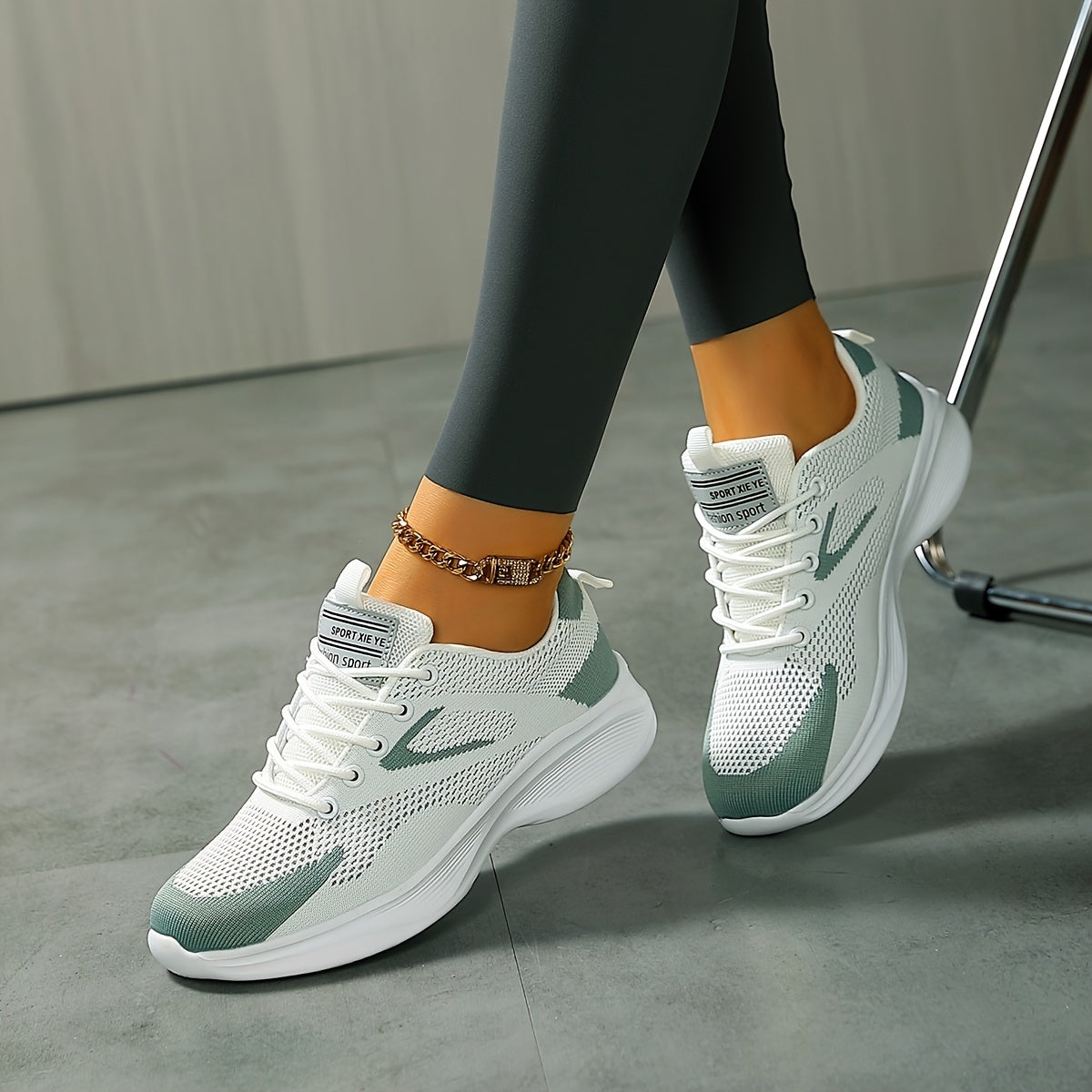 Sneakers Dame – Hvide Bløde Komfort Snøresneakers i Mesh