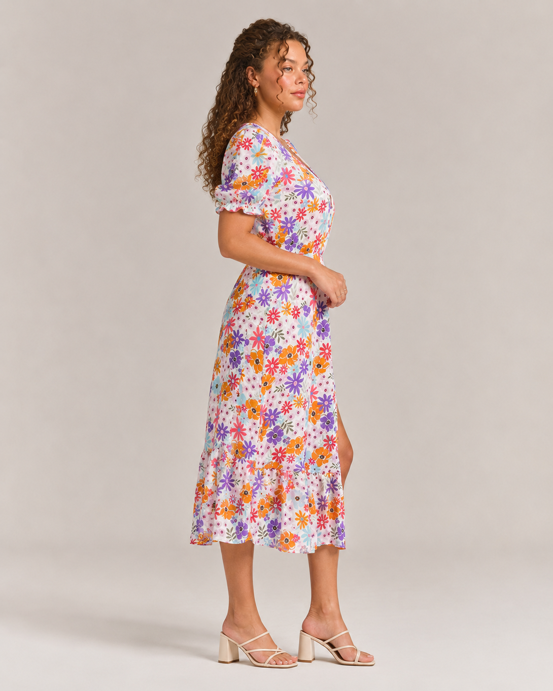 Blomstret Maxikjole Dame – V-Hals med Knapper Fortil