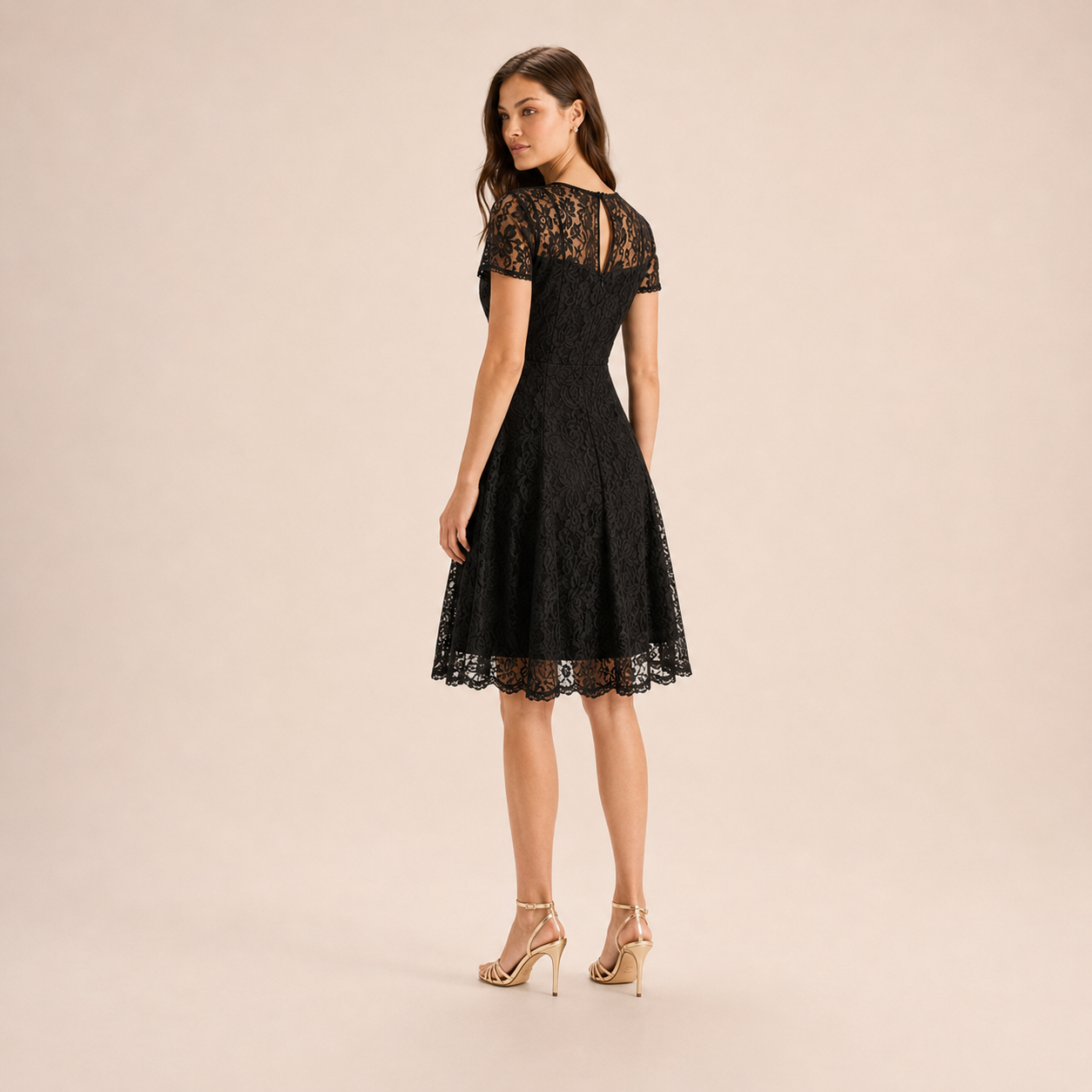 Lacie Blondekjole Dame Midi – Fit-and-Flare, Korte Ærmer
