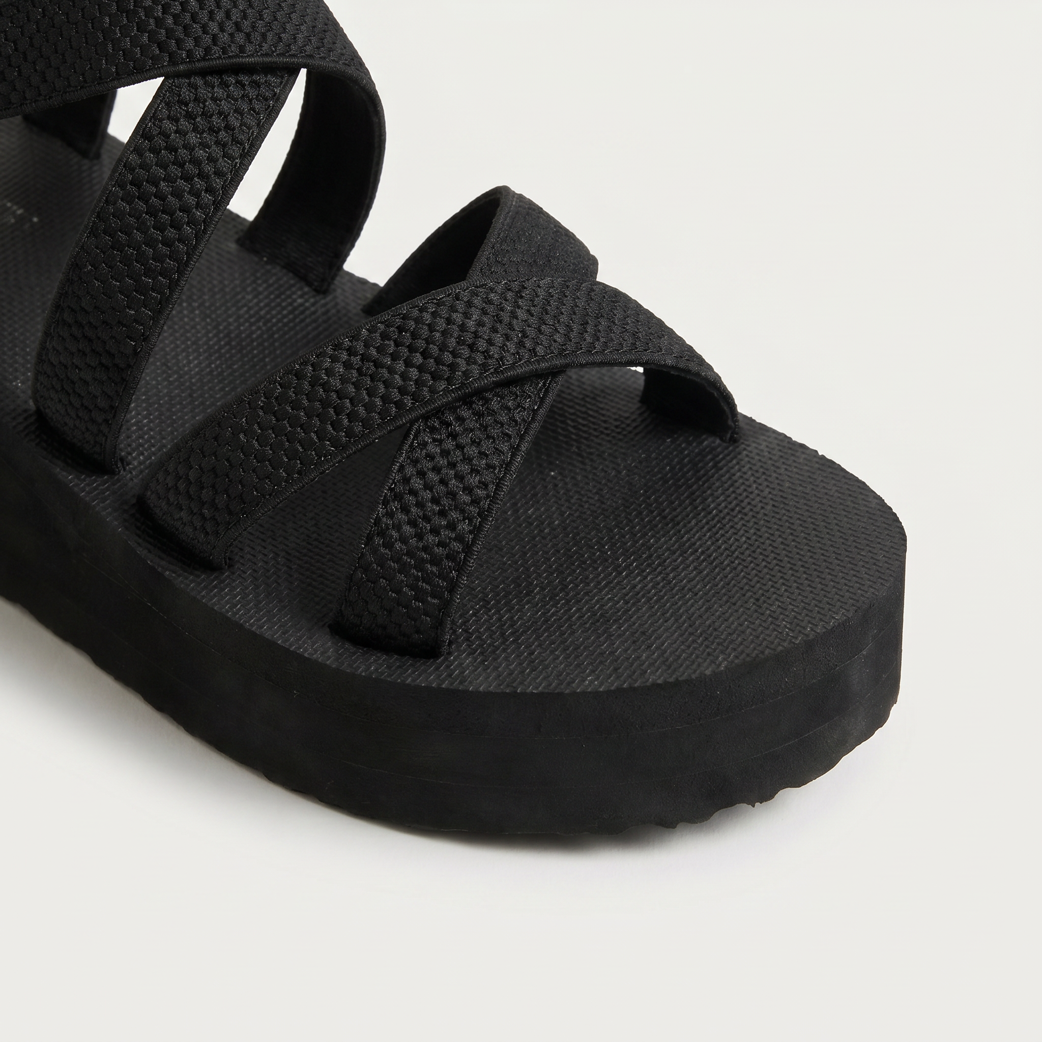 Vega Plateau Sandaler Dame – Ankelrem og Åben Tå i Sort