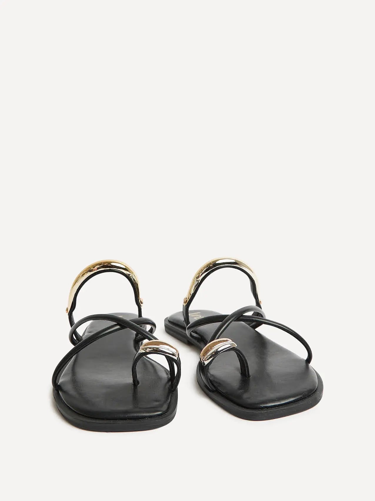 Freja | Flade Sandaler med Krydsremme & Puderet Indersål | Komfortable og Stilfulde Sommersandaler til Kvinder 4
