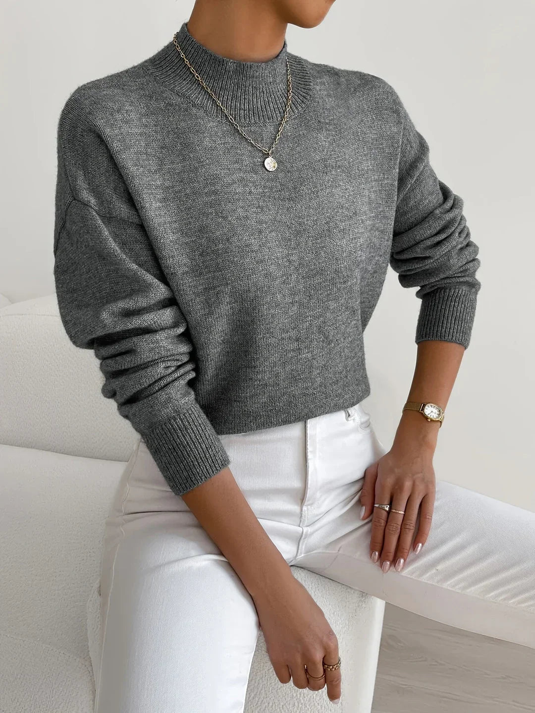 Women's Fitted Turtleneck Knit Jumper – Soft, Elegant