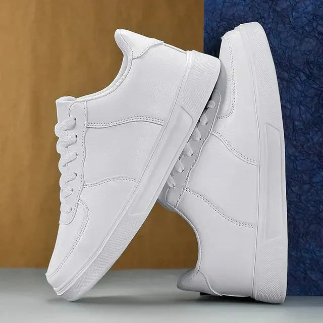 Sneakers til mænd i læder med letvægtsdesign til daglig brug
