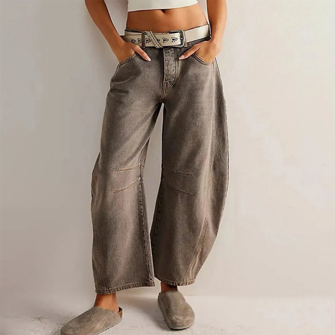 Nanna | Barrel Leg Jeans for Women with Curved Design | Soft Denim for Casual Comfort 5