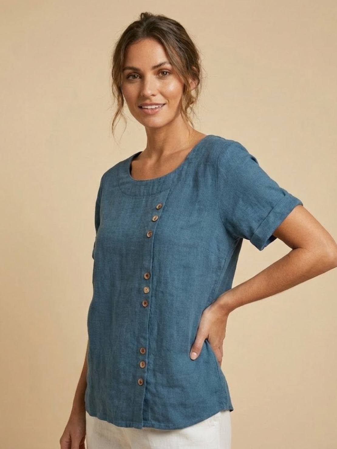 Linned Top Dame med Knapper – Løs Bluse med Korte Ærmer