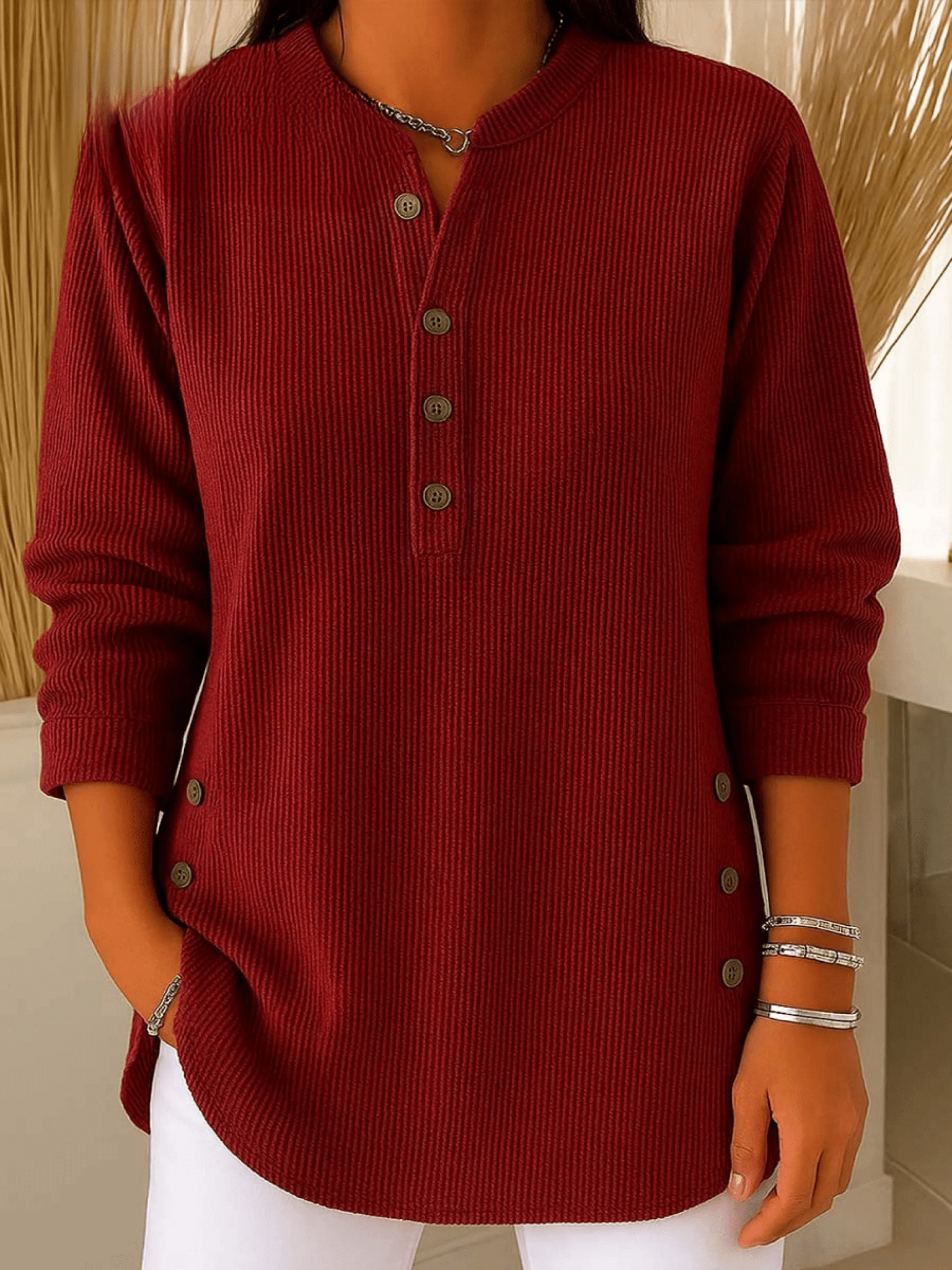 Ella Ribstrik Tunika Dame – Lang Model med Henley og Knapper