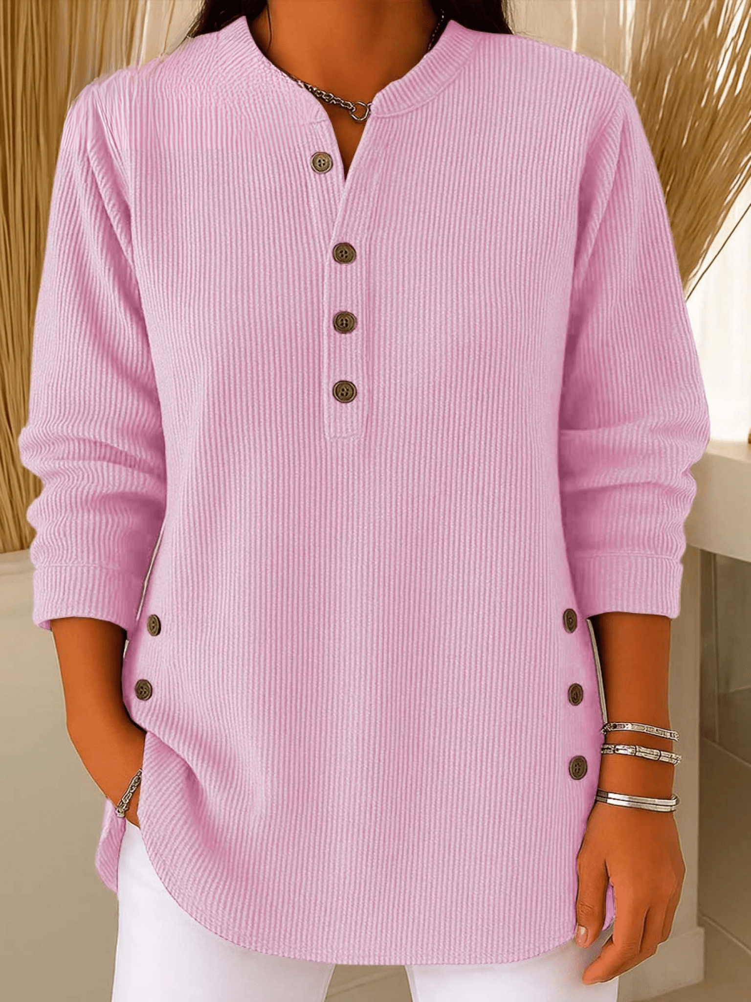 Ella Ribstrik Tunika Dame – Lang Model med Henley og Knapper