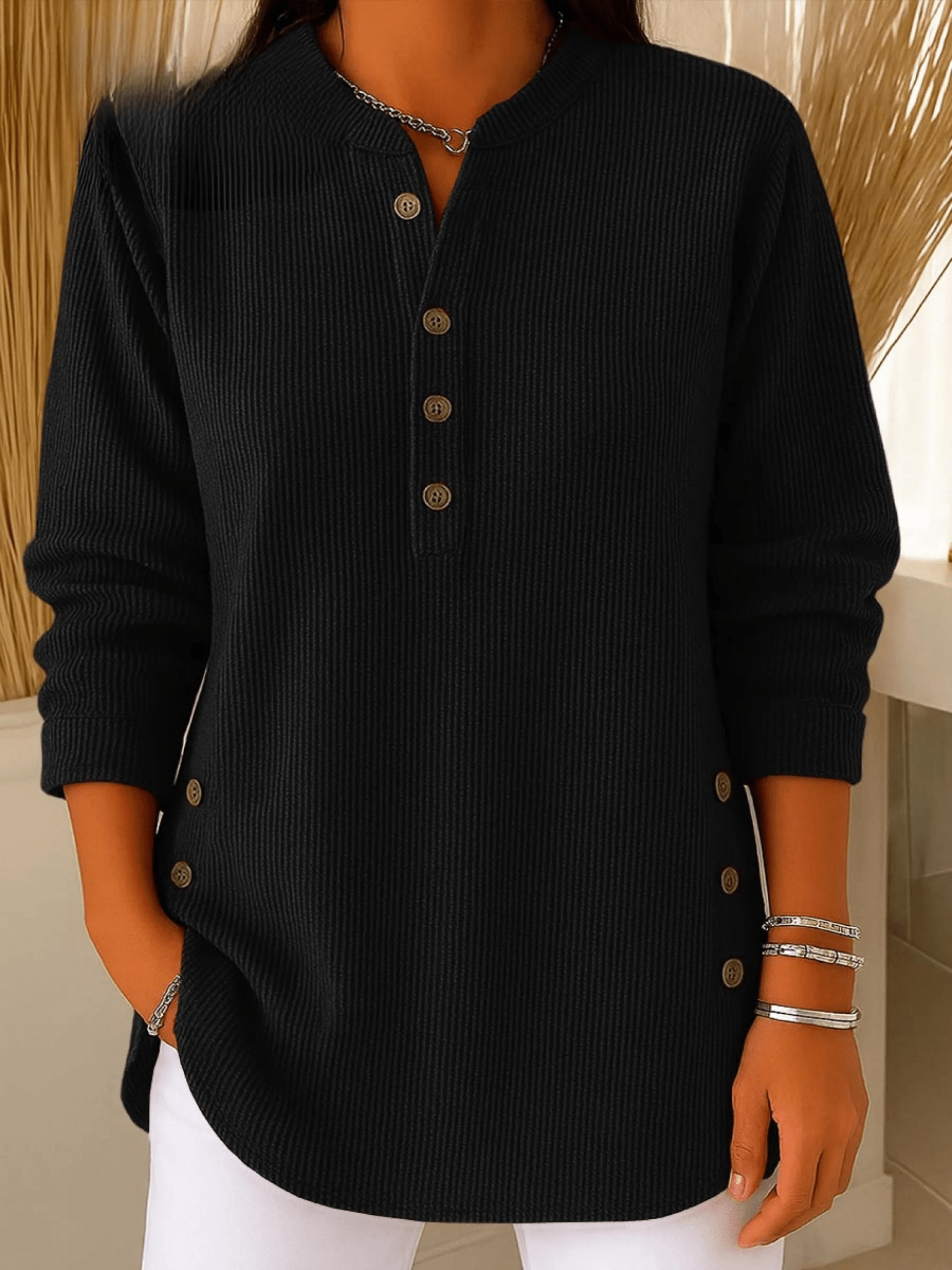 Ella Ribstrik Tunika Dame – Lang Model med Henley og Knapper