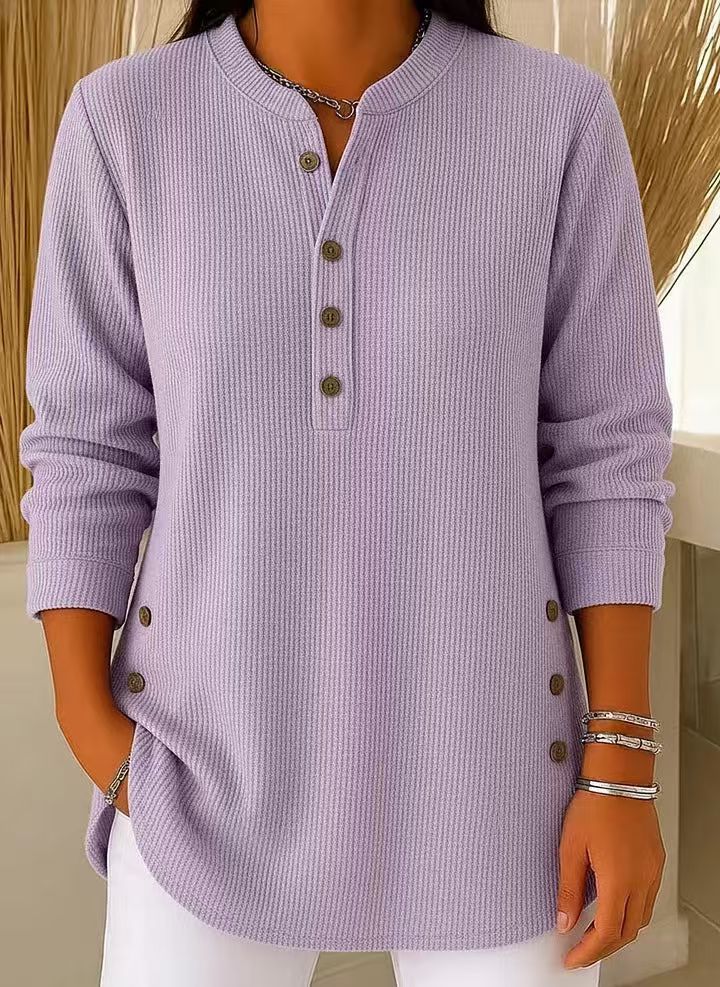 Ella Ribstrik Tunika Dame – Lang Model med Henley og Knapper