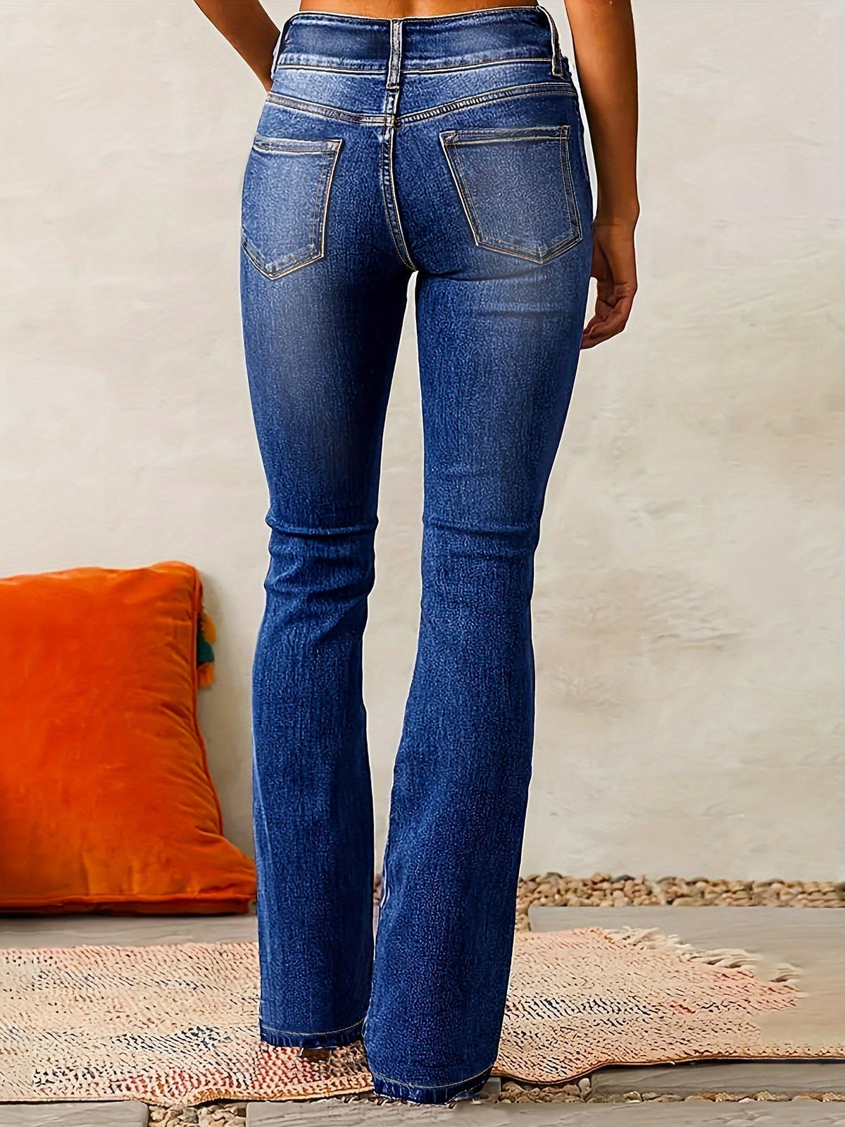 Flared Jeans Dame – Højtaljede Bootcut Denim med Vidde i Bunden