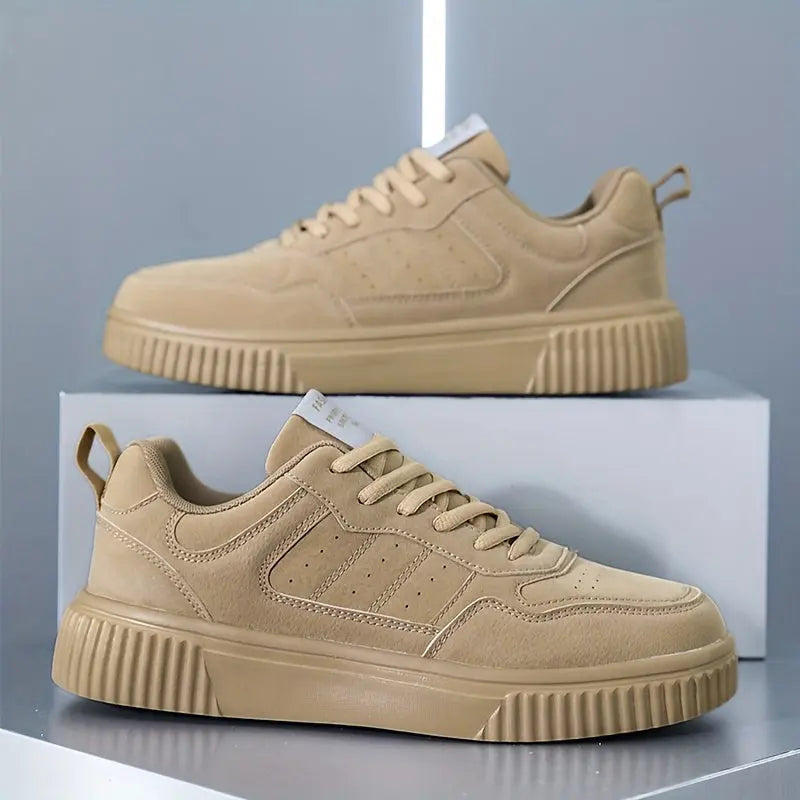 Sneakers til mænd i let og åndbart design til løb og hverdagsbrug