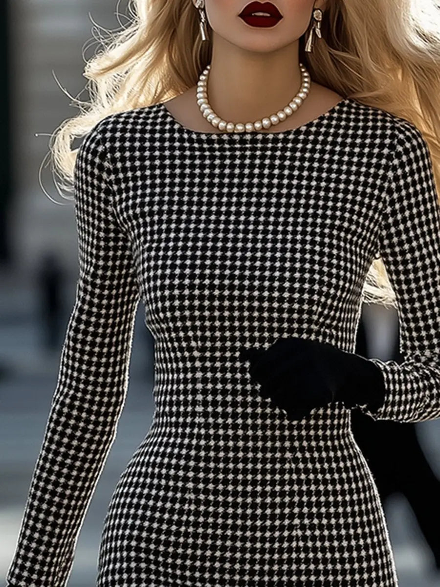 Elegant Retro Houndstooth Kjole med Rund Hals | Flatterende H-Cut Design til Alle Anledninger 3