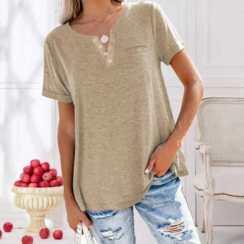 Astrid T-shirt Dame med Knaplukning – Brystlomme i Bomuld Panorla