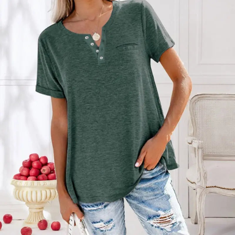 Astrid T-shirt Dame med Knaplukning – Brystlomme i Bomuld Panorla