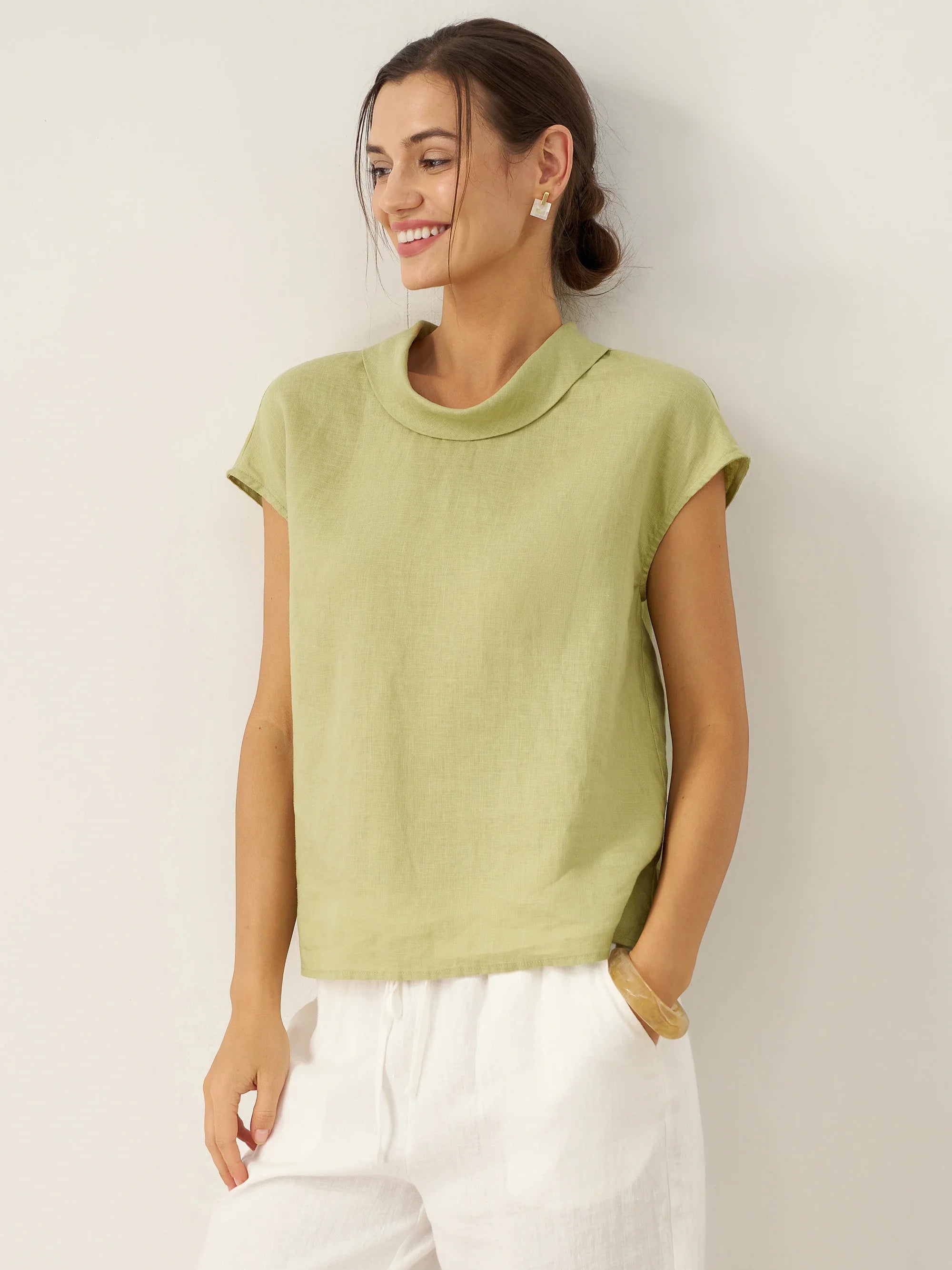 Yvonne Hørtop Dame – Cap Sleeve med Blød Kravefold i 100% Hør