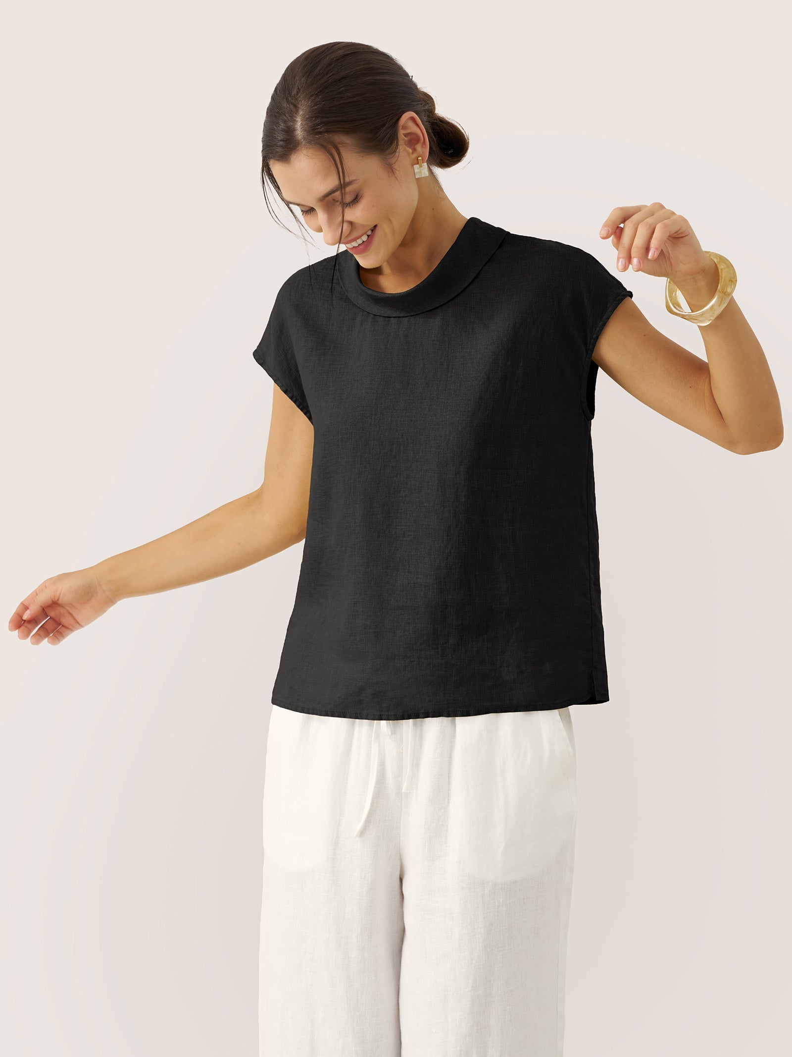 Yvonne Hørtop Dame – Cap Sleeve med Blød Kravefold i 100% Hør
