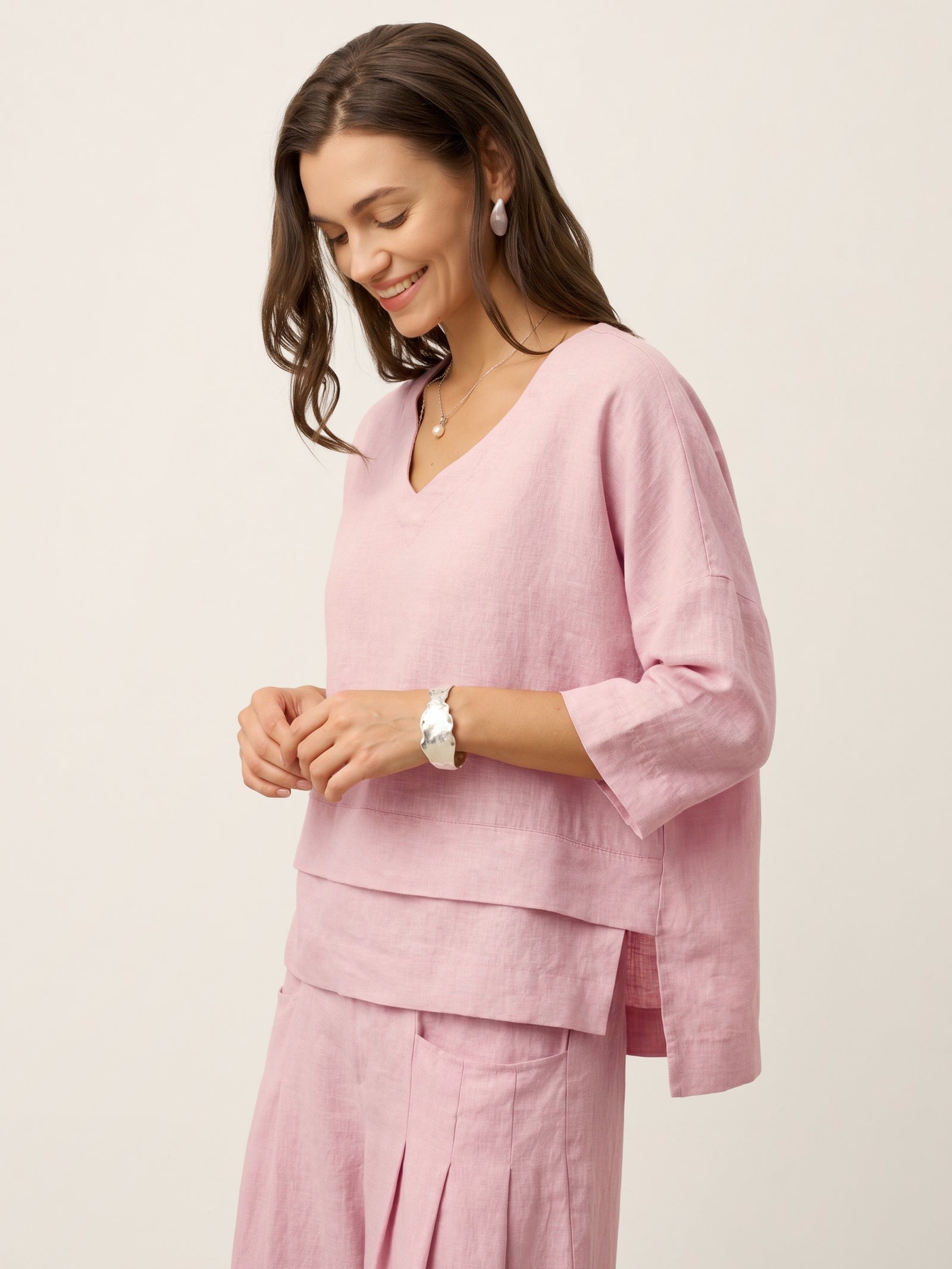 Viola Hørtop Dame – Drop Shoulder med Asymmetrisk Lag-kant
