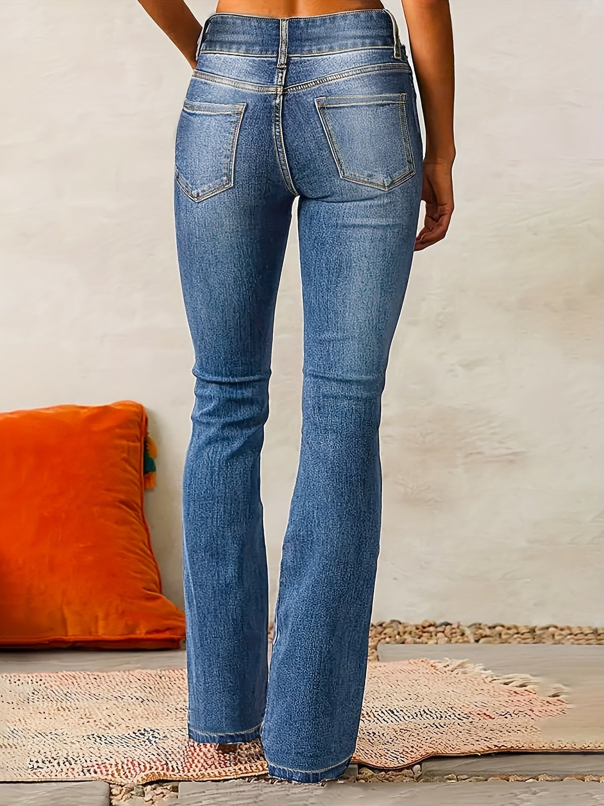 Flared Jeans Dame – Højtaljede Bootcut Denim med Vidde i Bunden