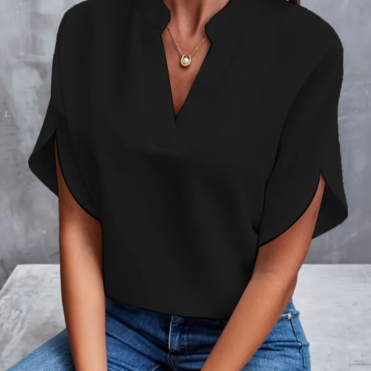 Chiffon Bluse Dame V-Hals – Let og Luftig