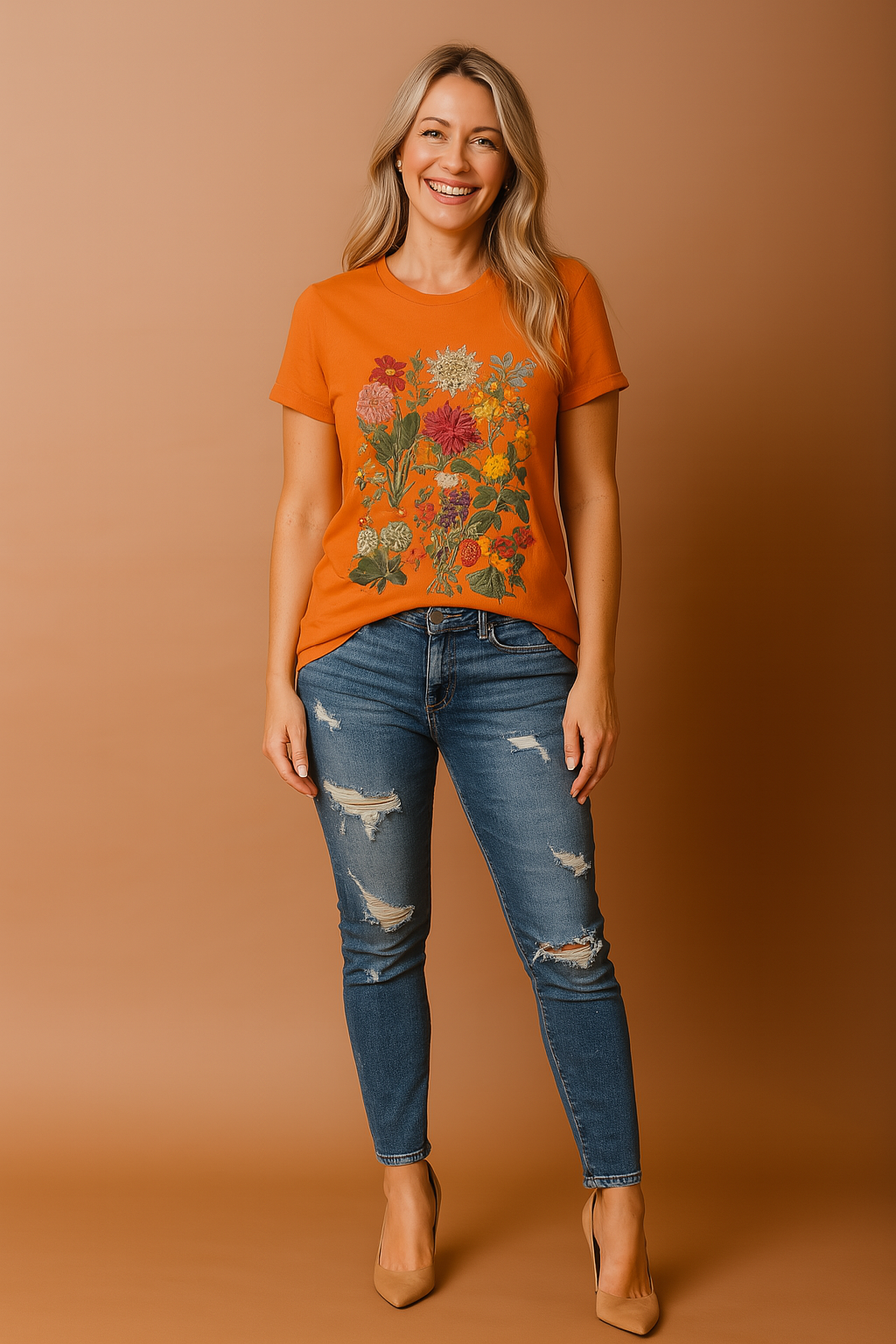 Bær | Dame T-Shirt Med Print - Botanisk Blomsterdesign i Blødt Bomuld | Løs Pasform til Sommerkomfort 3