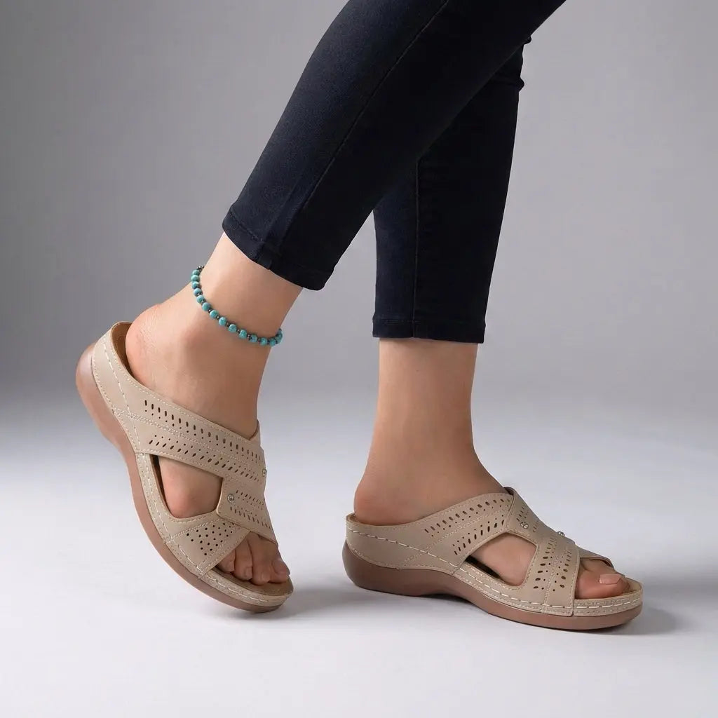 Ortopædiske Sandaler Dame | Kilehæls Design med T-rem & Rhinsten | Elegant Komfort til Sommerbrug 1