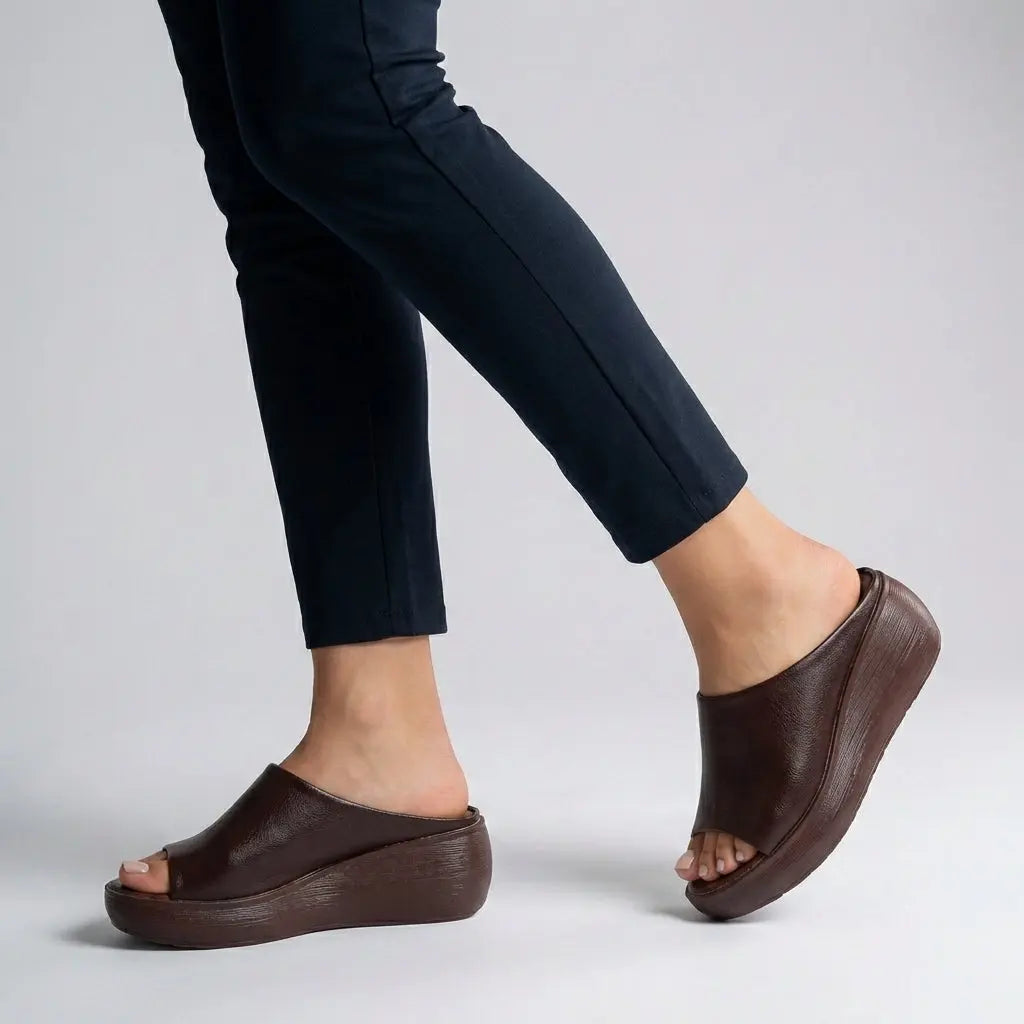 Rosie | Sandaler Dame med Ergonomisk Fodseng og Platformsål | Slip-On Design for Komfort og Stil 3