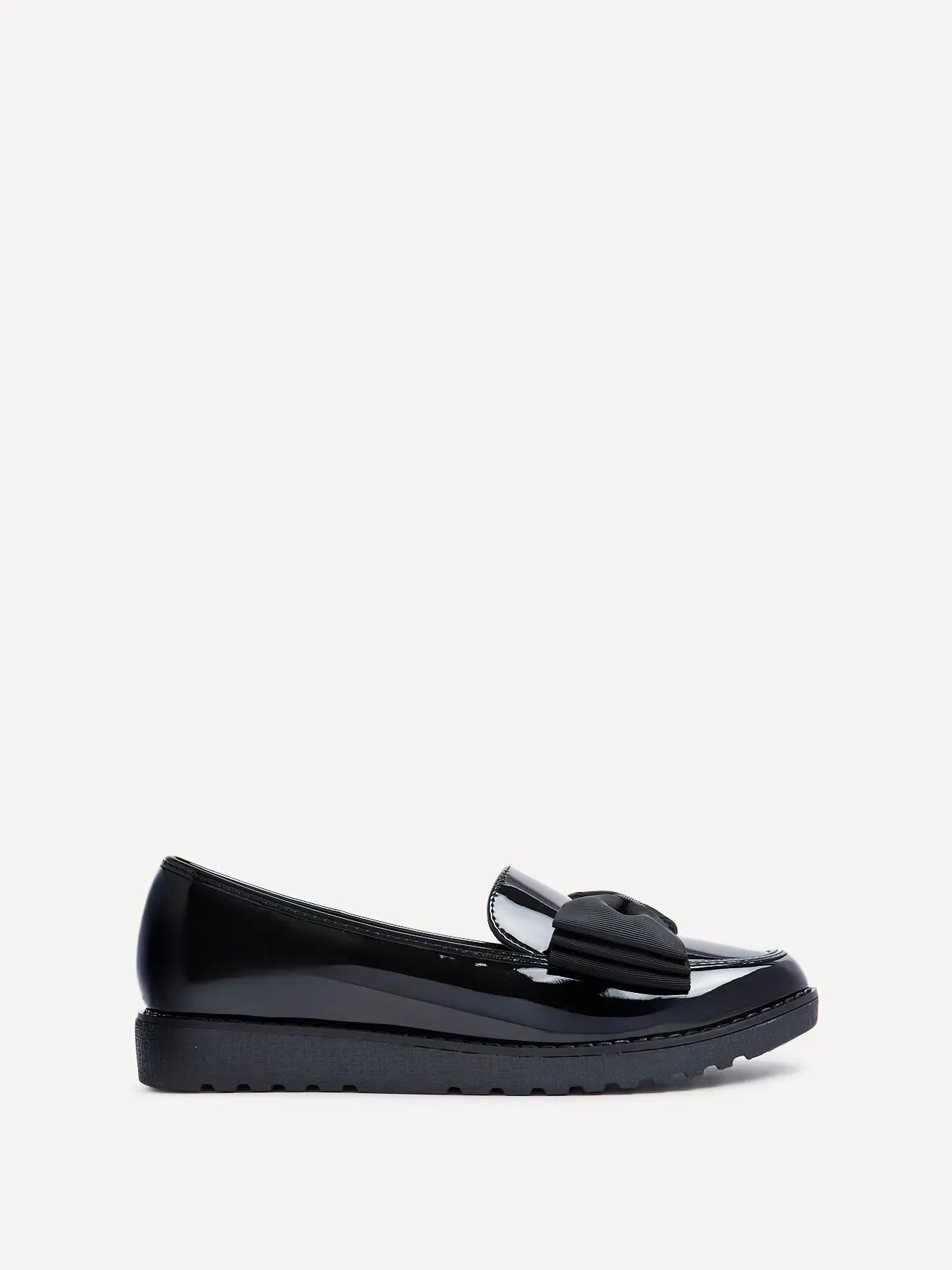 Elegant Slip-On Loafers i Sort Lak med Stofbow Detalje | Komfortabel Hverdagssko til Kvinder 2