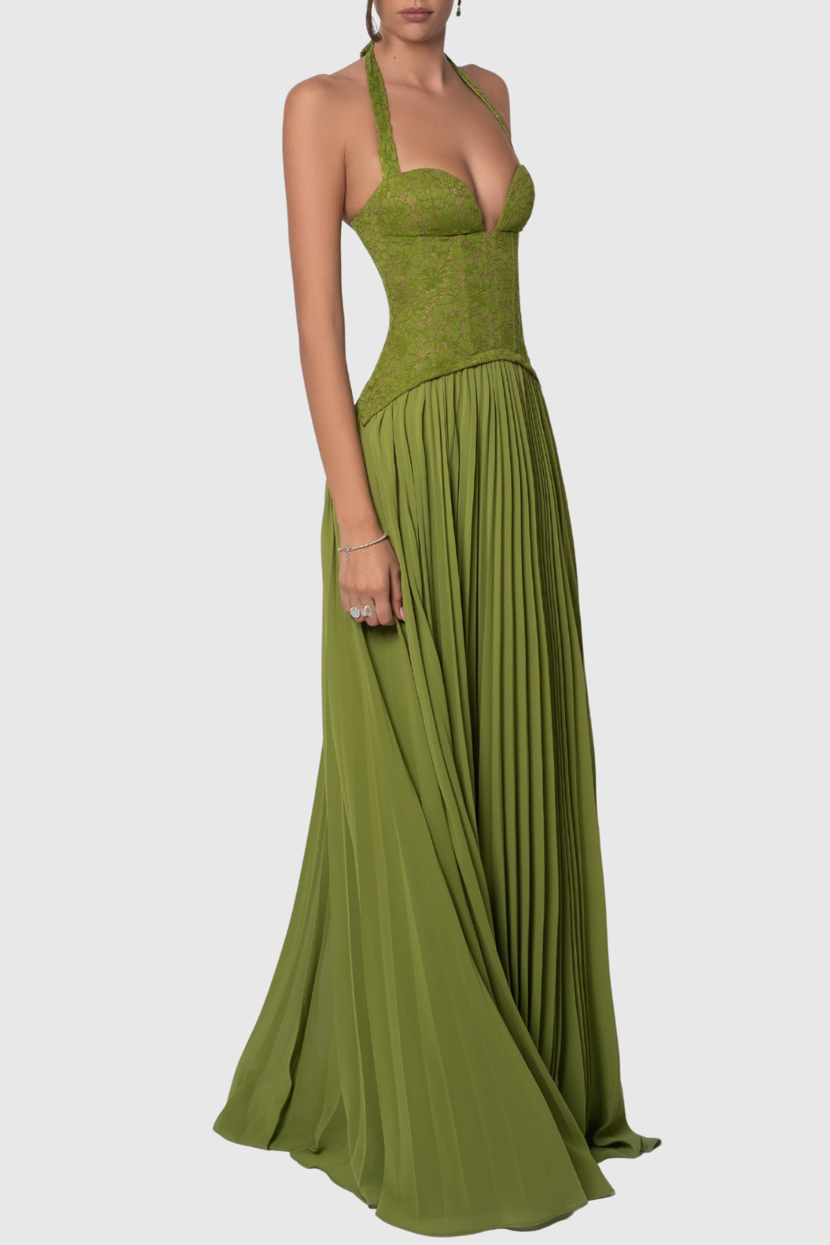 Elegant Maxikjole Med Lange Ærmer | Plisseret Halterneck Design til Fest og Bryllup 6