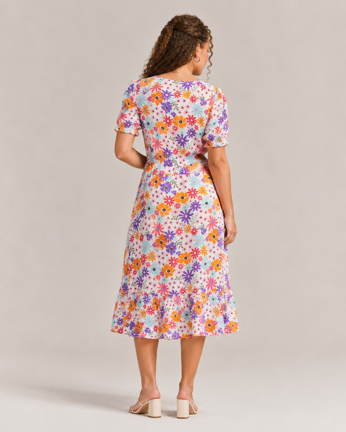 Blomstret Maxikjole Dame – V-Hals med Knapper Fortil