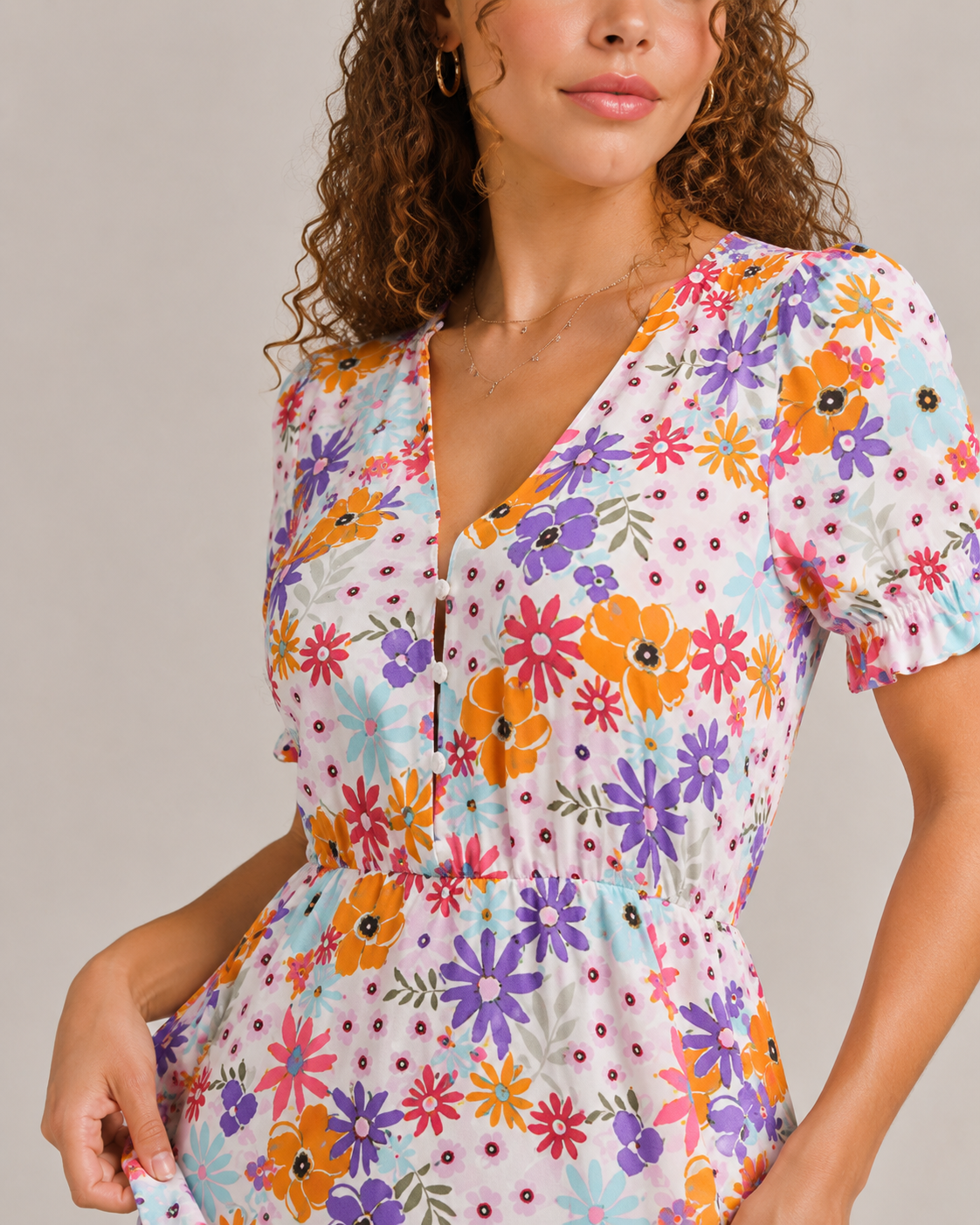 Blomstret Maxikjole Dame – V-Hals med Knapper Fortil