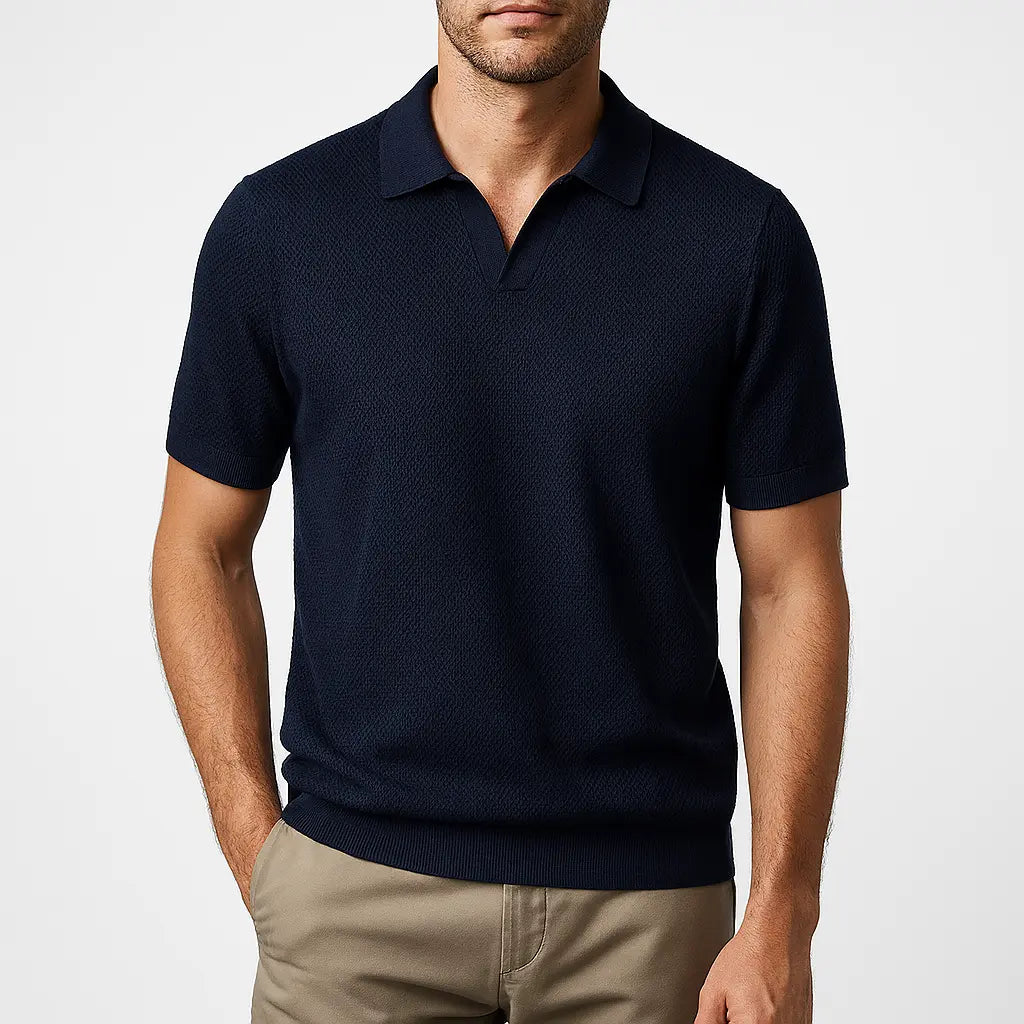 Strikket Poloshirt Til Mænd Med V-Udskæring | Let Struktur For Komfort Og Stil 4