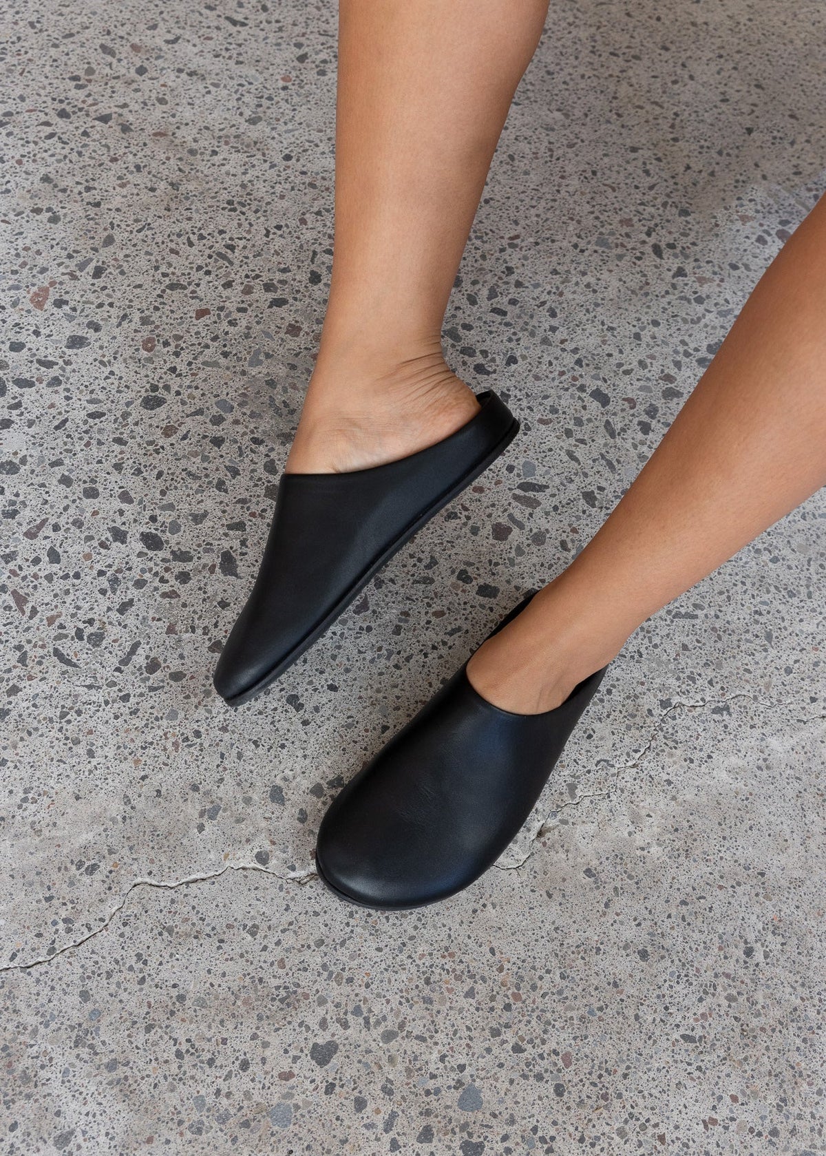 Leather Mule Women Black – Clog Silhouette with Cushioned Sole
