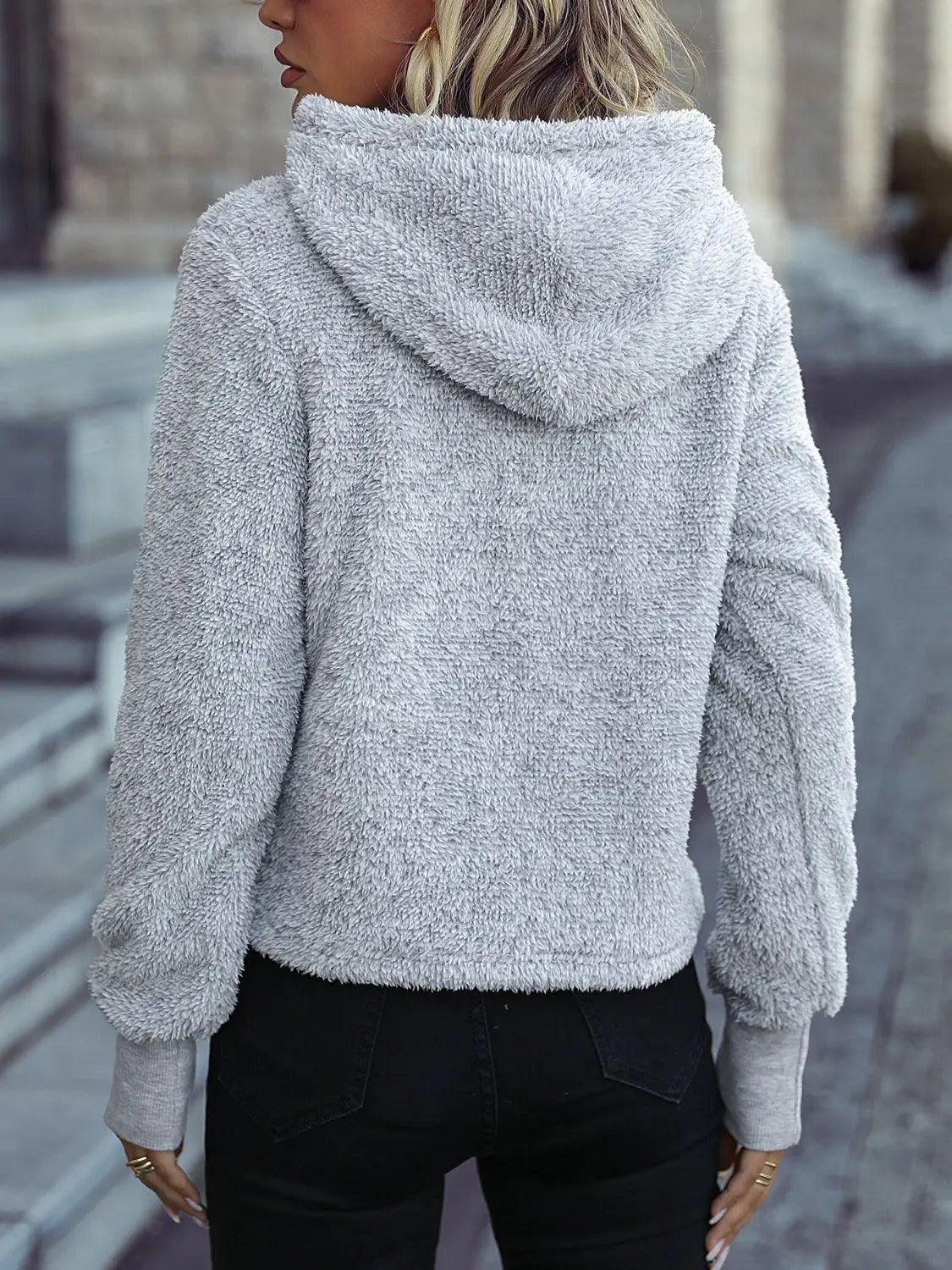 Liv | Teddy Hoodie til Dame med Justerbar Hætte & Blød Komfort | Ideel til Afslapning 2