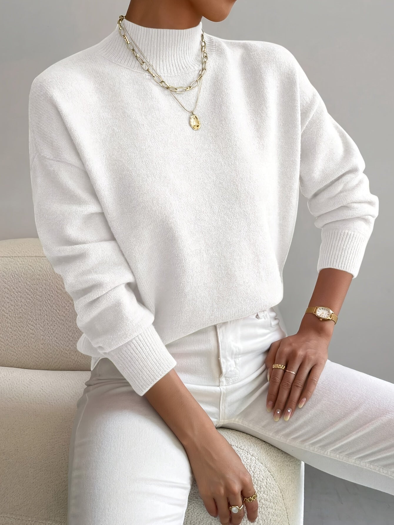 Women's Fitted Turtleneck Knit Jumper – Soft, Elegant
