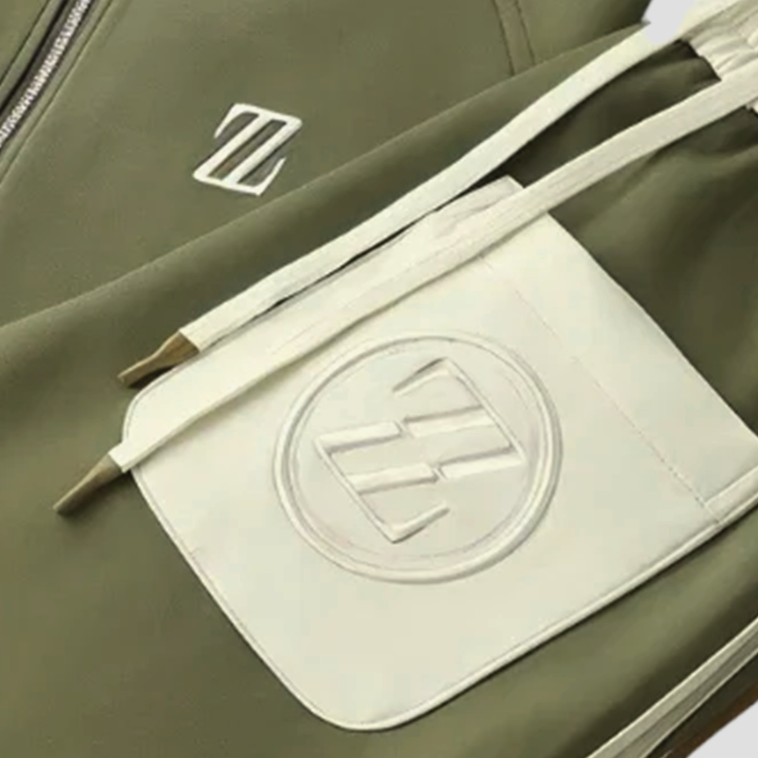 Mads | Herre Træningssæt i Åndbart Materiale med Stribet Design