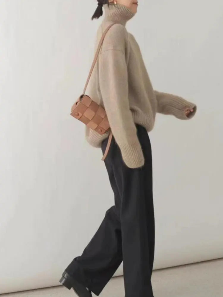 Sweater Dame – Ribstrikket Rullekrave med Afslappet Pasform – Varm Komfort Til Hverdagsbrug