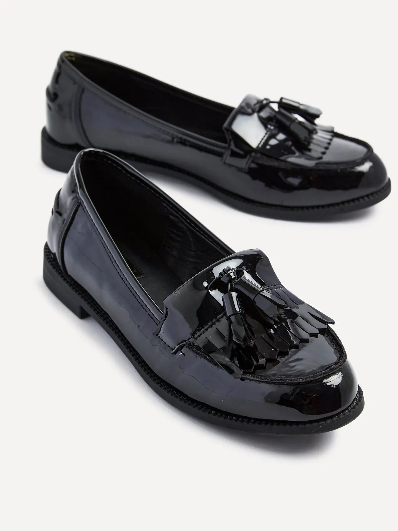 Elegant Slip-On Loafers til Dame med Kvast Detalje | Komfortable Hverdagsko i Sort Lak Finish 4