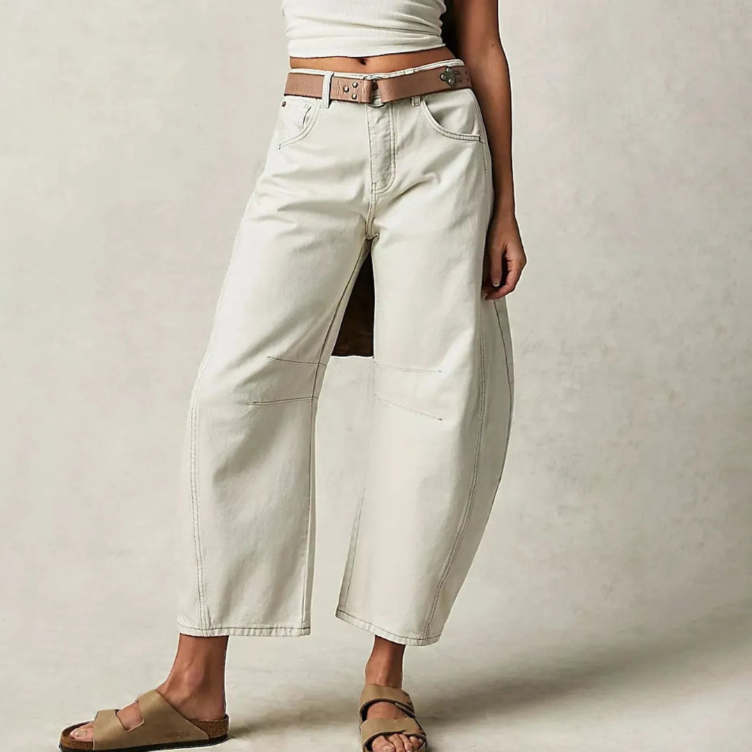 Nanna | Barrel Leg Jeans for Women with Curved Design | Soft Denim for Casual Comfort 3