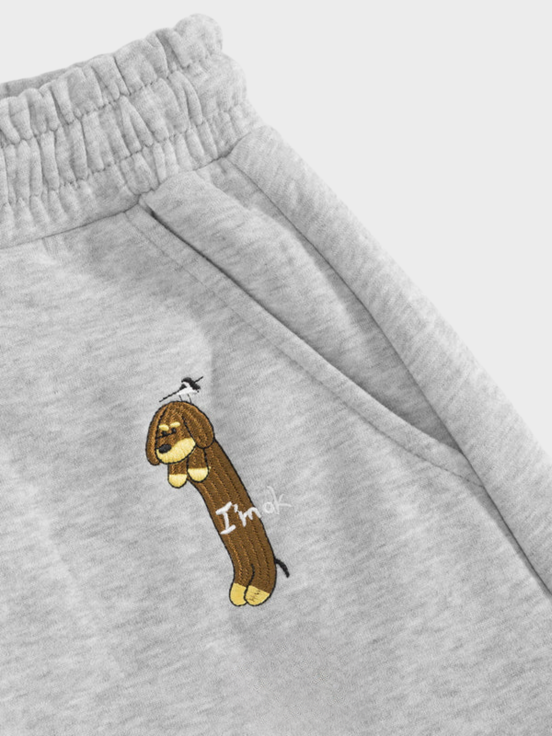 Nora Barrel Sweatpants Dame – Høj Talje med Broderet Hund