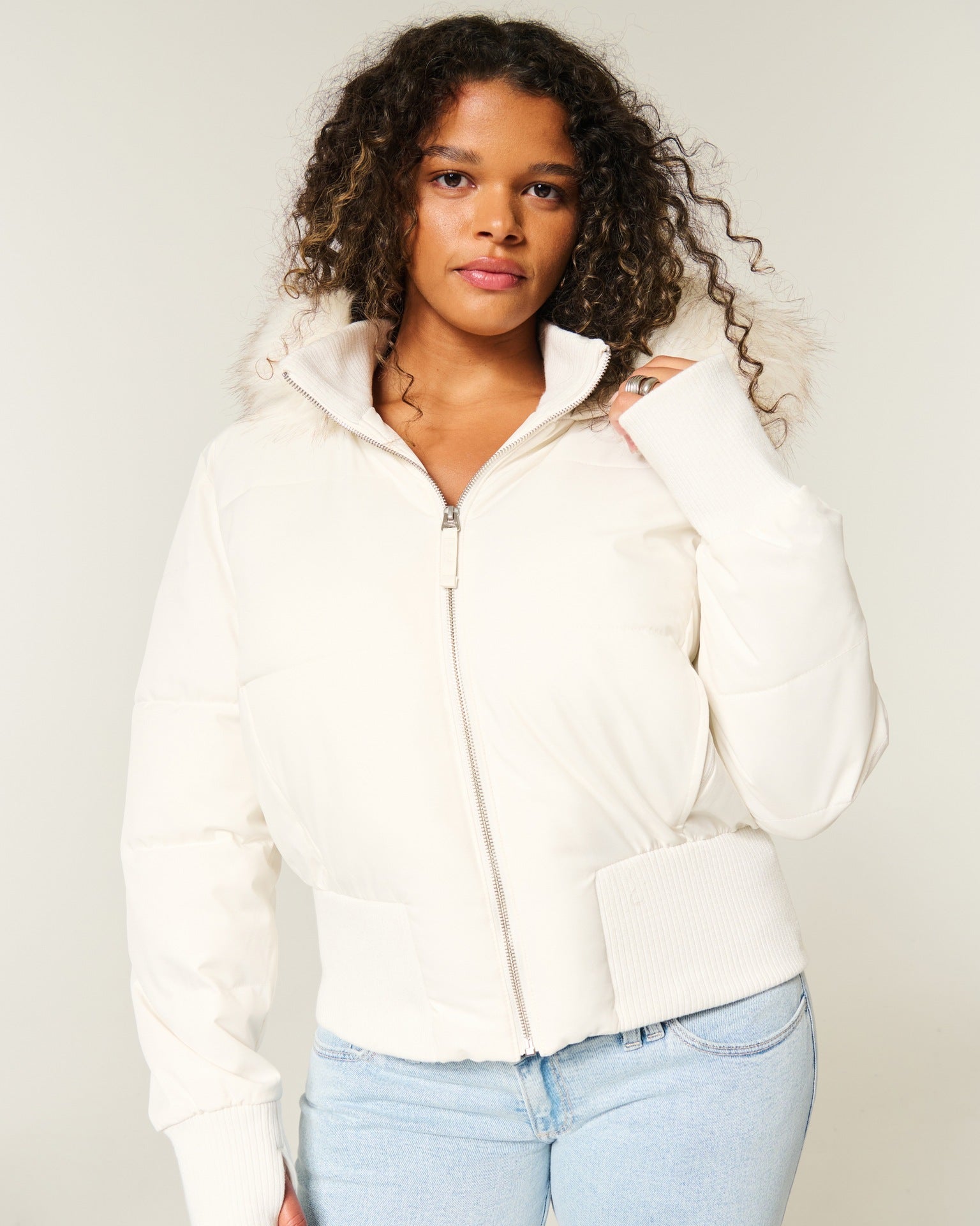 Women's Cropped Puffer Jacket – Quilted, Removable Hood, Faux Fur