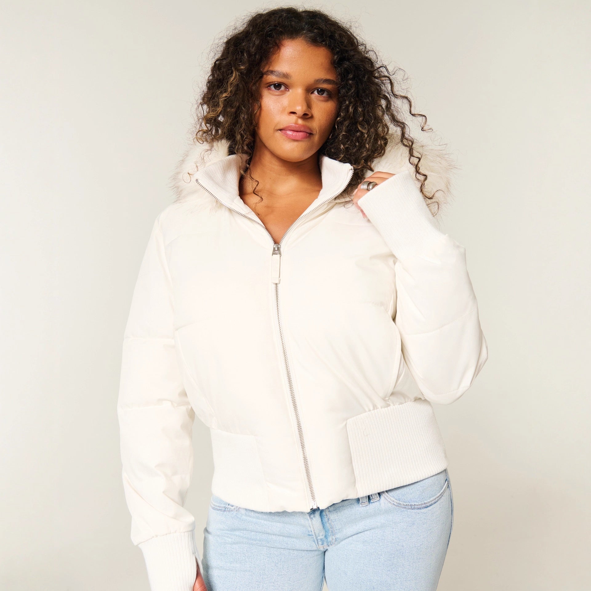 Women's Cropped Puffer Jacket – Quilted, Removable Hood, Faux Fur