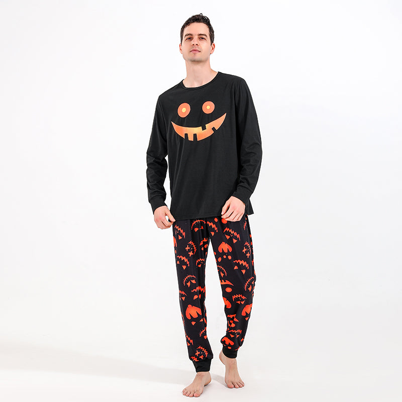 Halloween Pyjamas Unisex Sæt – Sort Nattøj med Græskaransigt