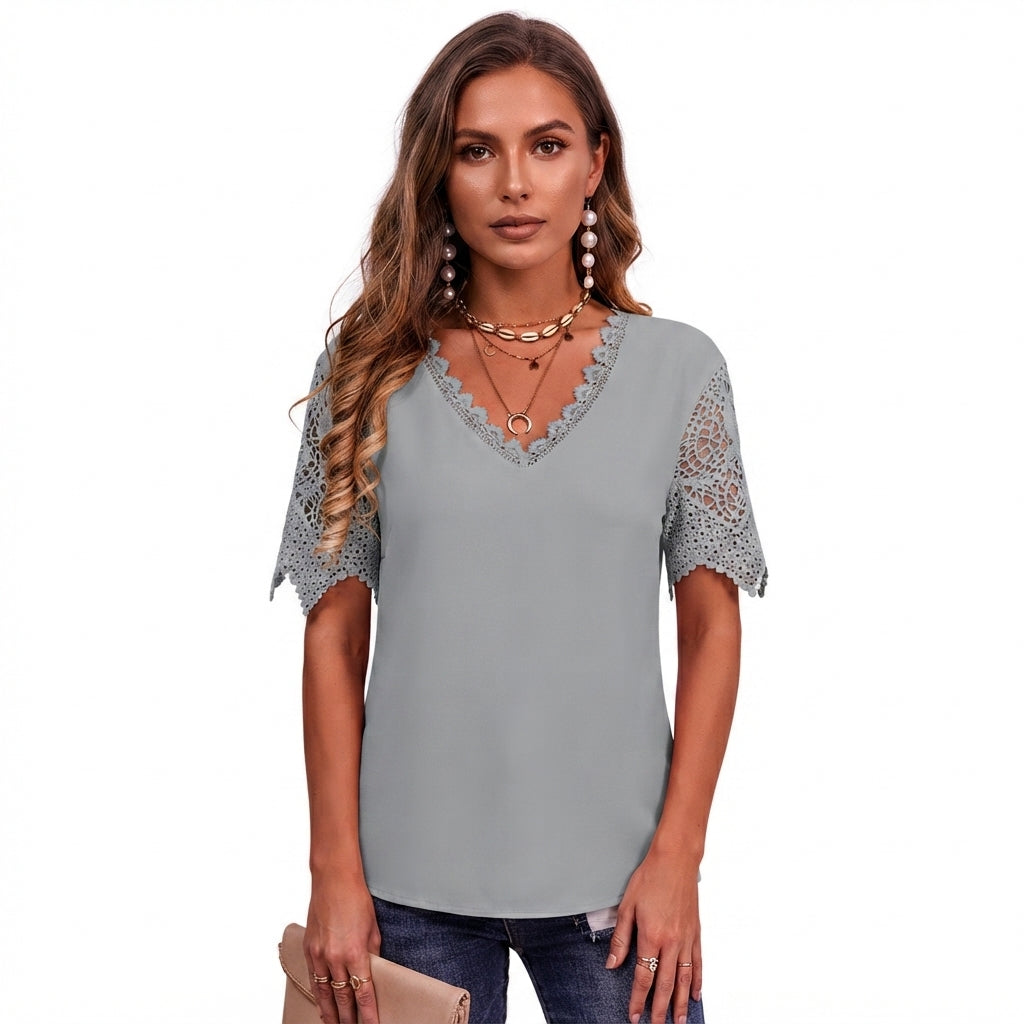 Blonde Bluse Dame V-Hals – Feminin Bluse med Korte Ærmer til Fest