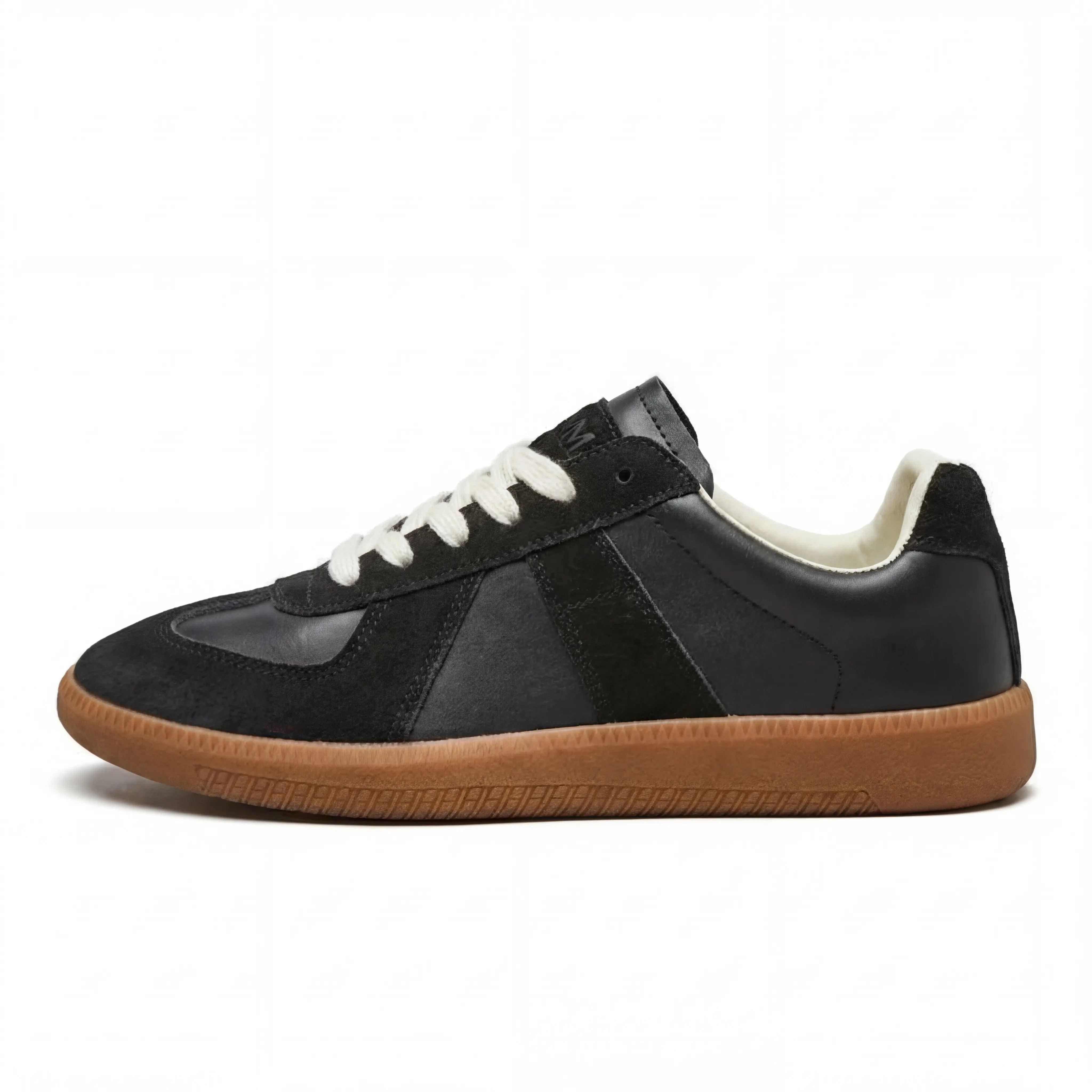 Men's Chunky Retro Sneakers – Thick Sole, Breathable and Comfortable Sneakers